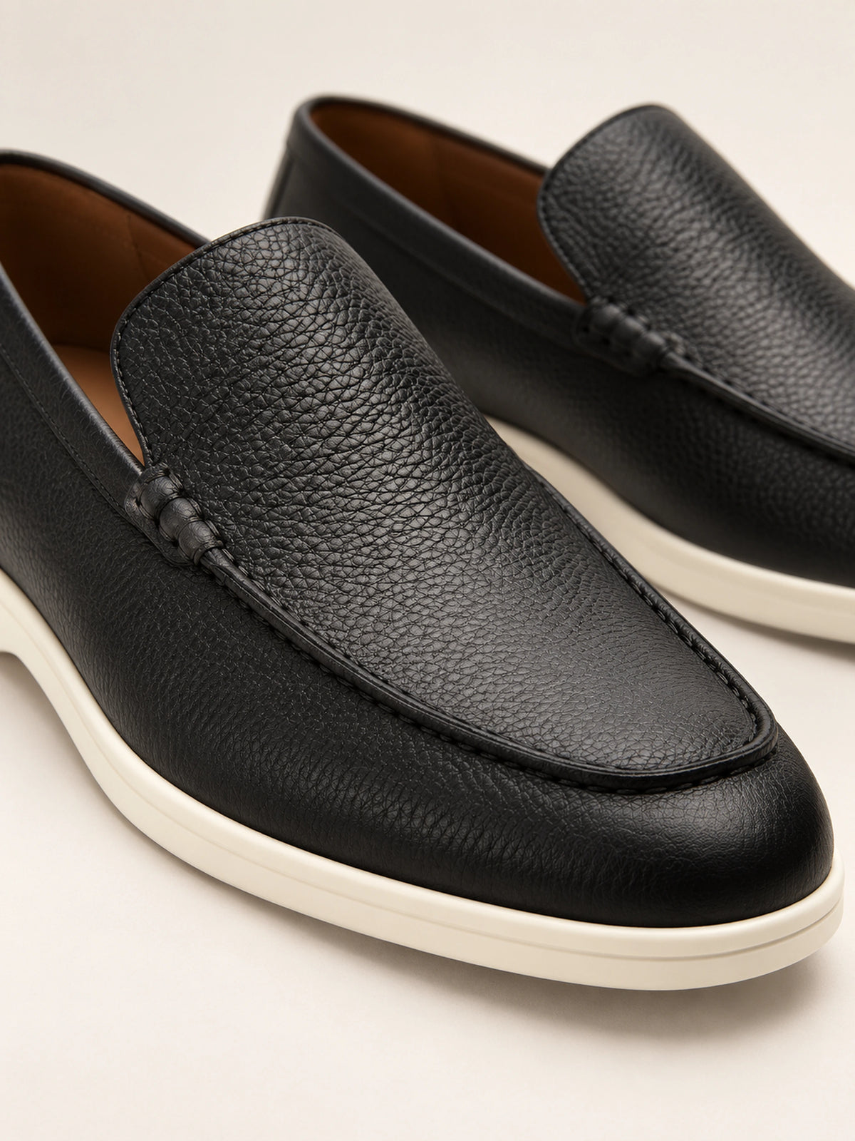 Loafer Masculino de Couro Pelleni
